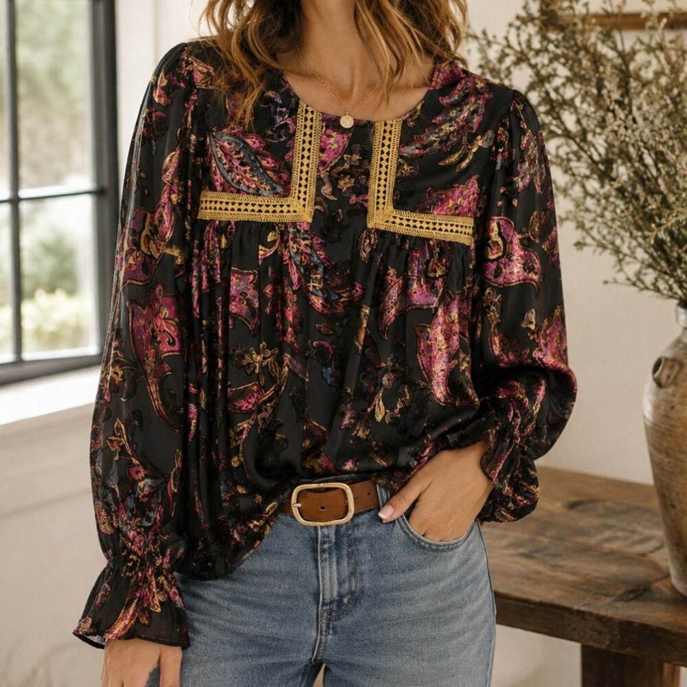 Leluebe Anthropologie Black Floral Burnout Velvet Boho Blouse Lace Trim Size S
